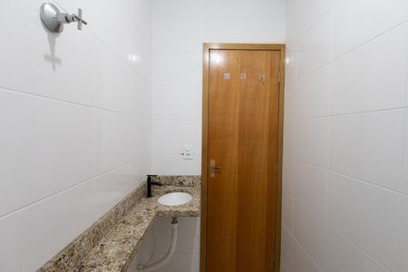 Banheiro de apartamento à venda com 1 quarto, 31m² em Parada Inglesa, São Paulo