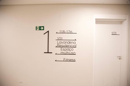 Studio para alugar com 25m², 1 quarto e sem vaga Studio para alugar com 25m², 1 quarto e sem vagaCorredor