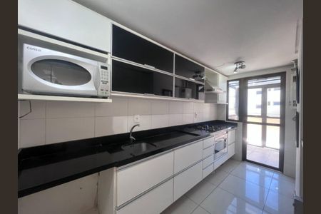 Cozinha de apartamento para alugar com 2 quartos, 113m² em Petrópolis, Porto Alegre