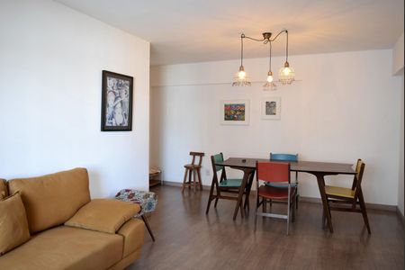 Apartamento para alugar com 82m², 2 quartos e 1 vagaSala