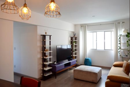 Apartamento para alugar com 82m², 2 quartos e 1 vagaSala