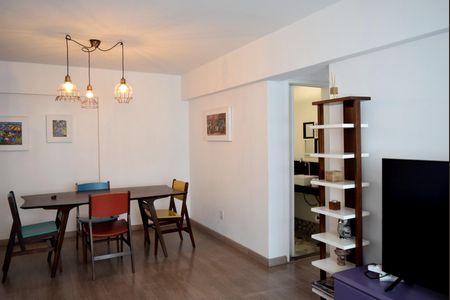 Apartamento para alugar com 82m², 2 quartos e 1 vagaSala