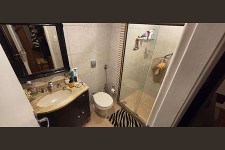 Apartamento à venda com 130m², 3 quartos e 1 vaga Apartamento à venda com 130m², 3 quartos e 1 vagaBanheiro