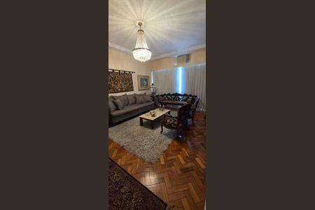 Apartamento à venda com 130m², 3 quartos e 1 vaga Apartamento à venda com 130m², 3 quartos e 1 vagaSala