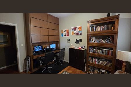 Apartamento à venda com 130m², 3 quartos e 1 vaga Apartamento à venda com 130m², 3 quartos e 1 vagaQuarto