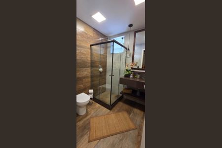 Apartamento à venda com 130m², 3 quartos e 1 vaga Apartamento à venda com 130m², 3 quartos e 1 vagaBanheiro