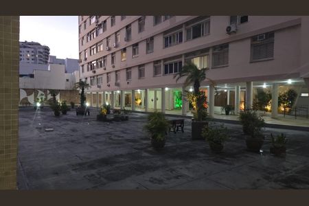 Apartamento à venda com 130m², 3 quartos e 1 vaga Apartamento à venda com 130m², 3 quartos e 1 vagaÁrea externa