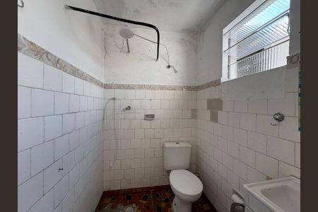 Banheiro de casa à venda com 1 quarto, 90m² em Vila Pereira Barreto, São Paulo