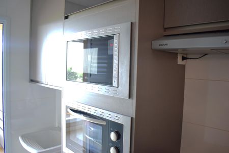 Apartamento para alugar com 71m², 2 quartos e 2 vagasCozinha - Armários