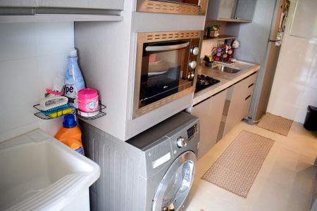 Apartamento para alugar com 71m², 2 quartos e 2 vagasCozinha e Área de Serviço