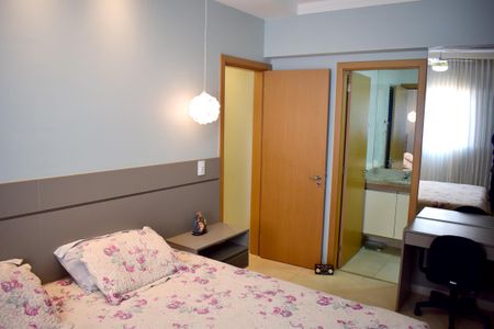 Apartamento para alugar com 71m², 2 quartos e 2 vagasSuíte
