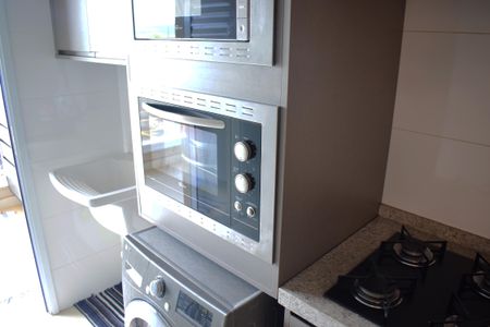 Apartamento para alugar com 71m², 2 quartos e 2 vagasCozinha - Armários