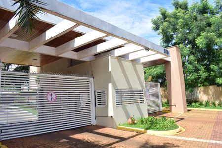 Apartamento para alugar com 71m², 2 quartos e 2 vagasFachada e portaria