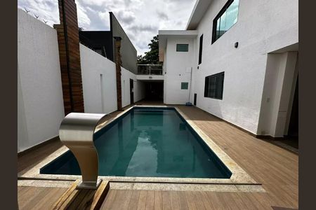 Casa para alugar com 343m², 3 quartos e 5 vagas