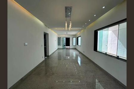 Casa para alugar com 3 quartos, 343m² em Ouro Preto, Belo Horizonte