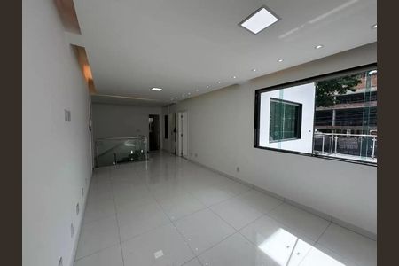 Casa para alugar com 343m², 3 quartos e 5 vagas