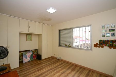 Casa de condomínio para alugar com 300m², 3 quartos e 4 vagasQuarto 1