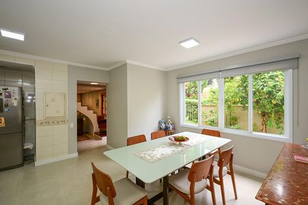 Casa de condomínio para alugar com 300m², 3 quartos e 4 vagasCozinha