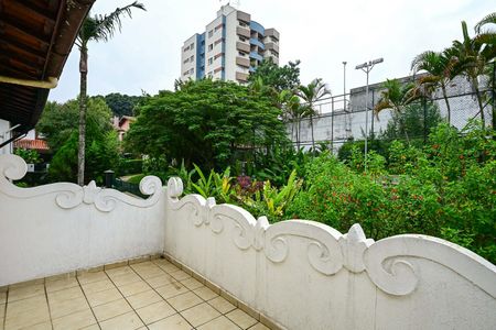 Casa de condomínio para alugar com 300m², 3 quartos e 4 vagasVaranda da Suíte 