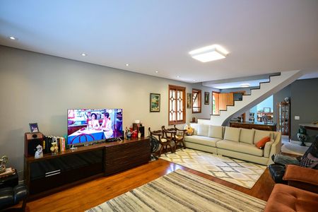 Sala de casa de condomínio para alugar com 3 quartos, 300m² em Vila Progredior, São Paulo