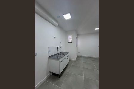 Cozinha de kitnet/studio para alugar com 1 quarto, 33m² em Cursino, São Paulo