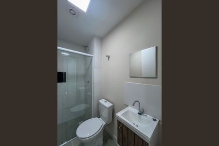 Banheiro de kitnet/studio para alugar com 1 quarto, 33m² em Cursino, São Paulo