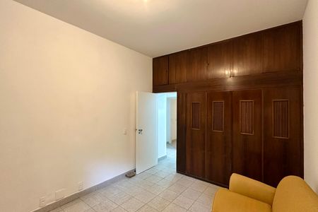 Apartamento para alugar com 142m², 3 quartos e 1 vaga