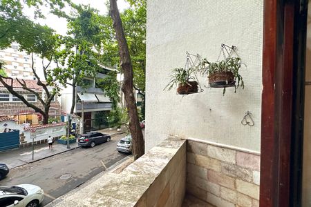 Apartamento para alugar com 142m², 3 quartos e 1 vaga