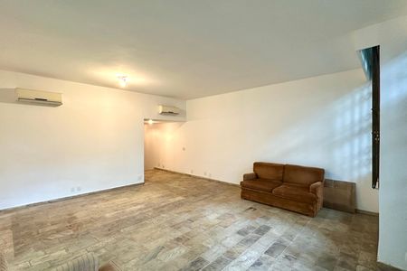 Apartamento para alugar com 142m², 3 quartos e 1 vaga