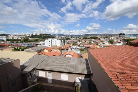 Casa para alugar com 120m², 4 quartos e 2 vagas Casa para alugar com 120m², 4 quartos e 2 vagasVista da Sacada