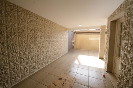 Casa para alugar com 120m², 4 quartos e 2 vagas Casa para alugar com 120m², 4 quartos e 2 vagasGaragem