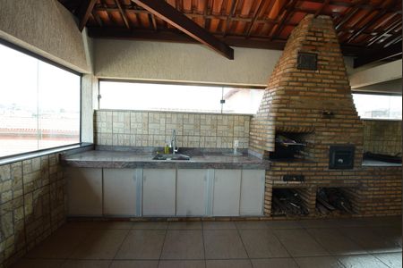 Casa para alugar com 120m², 4 quartos e 2 vagas Casa para alugar com 120m², 4 quartos e 2 vagasTerraço