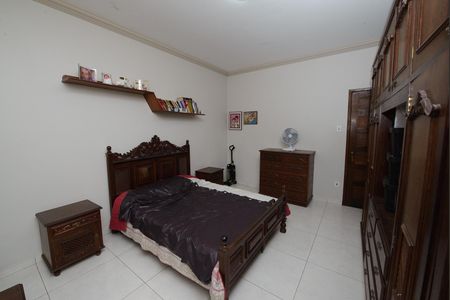 Casa para alugar com 120m², 4 quartos e 2 vagas Casa para alugar com 120m², 4 quartos e 2 vagasQuarto 1