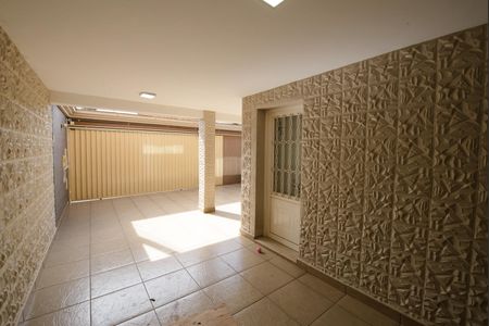 Casa para alugar com 120m², 4 quartos e 2 vagas Casa para alugar com 120m², 4 quartos e 2 vagasGaragem