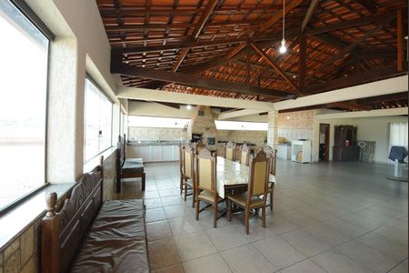 Casa para alugar com 120m², 4 quartos e 2 vagas Casa para alugar com 120m², 4 quartos e 2 vagasTerraço