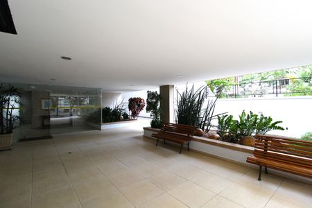 Apartamento para alugar com 100m², 3 quartos e 1 vagaHall Social