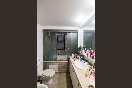 Apartamento para alugar com 182m², 2 quartos e 2 vagasBanheiro da Suíte 