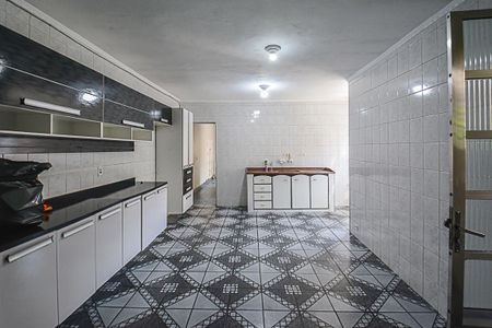 Casa à venda com 320m², 4 quartos e 2 vagasCozinha 1