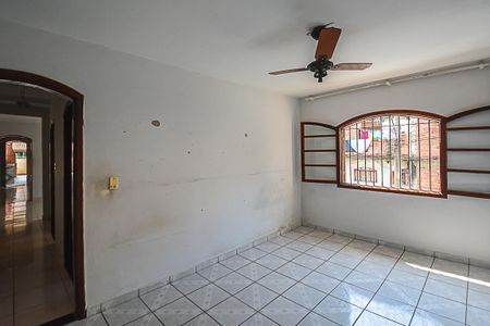 Casa à venda com 320m², 4 quartos e 2 vagasQuarto 3