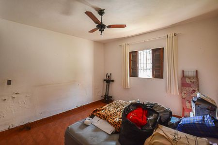 Casa à venda com 320m², 4 quartos e 2 vagasQuarto 2