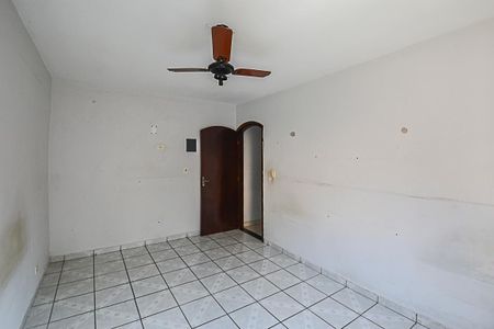 Casa à venda com 320m², 4 quartos e 2 vagasQuarto 3