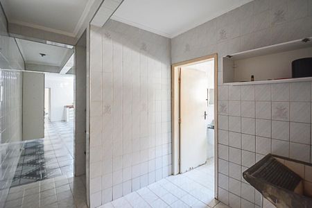 Casa à venda com 320m², 4 quartos e 2 vagasÁrea de Serviço 1