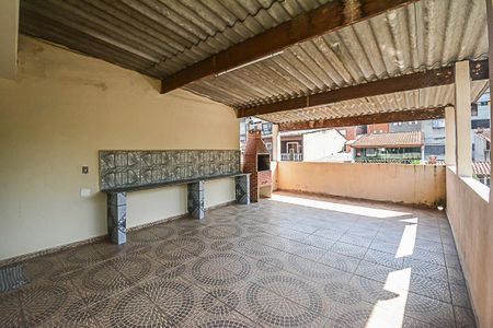 Casa à venda com 320m², 4 quartos e 2 vagasChurrasqueira