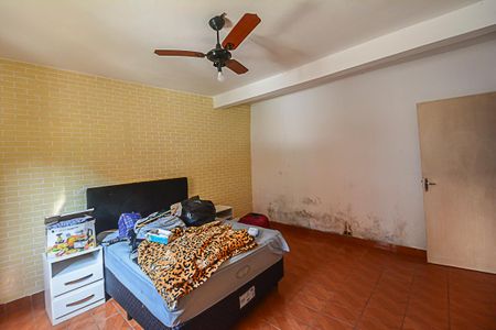 Casa à venda com 320m², 4 quartos e 2 vagasQuarto 2