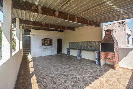 Casa à venda com 320m², 4 quartos e 2 vagasChurrasqueira