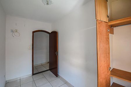 Casa à venda com 320m², 4 quartos e 2 vagasQuarto 4