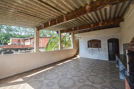Casa à venda com 320m², 4 quartos e 2 vagasChurrasqueira