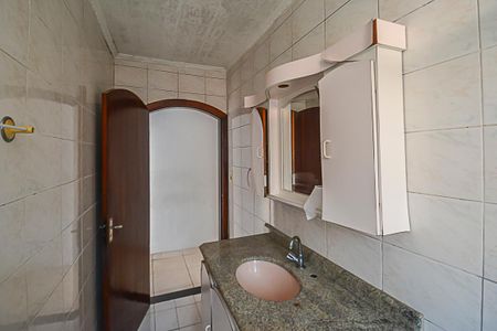 Casa à venda com 320m², 4 quartos e 2 vagasBanheiro 2