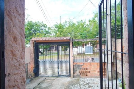 Sala 1 - Vista de casa para alugar com 2 quartos, 60m² em Morro Santana, Porto Alegre