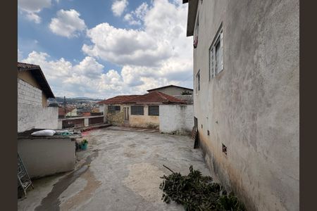 Casa à venda com 90m², 2 quartos e sem vagaQuintal